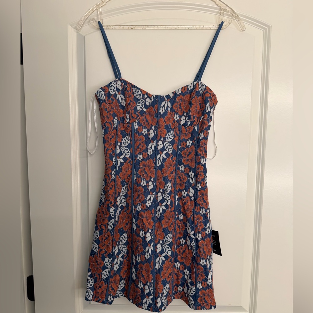 Lulus Like New Lace Mini Dress/ size small